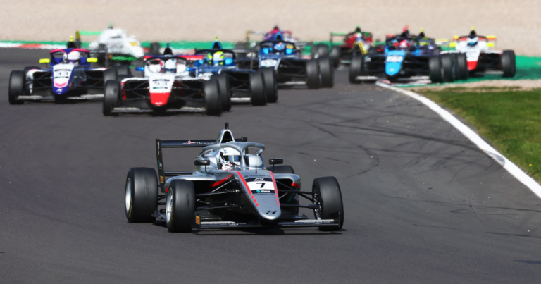 Steven Hunter Racing Hitech - British F4 - Hitech